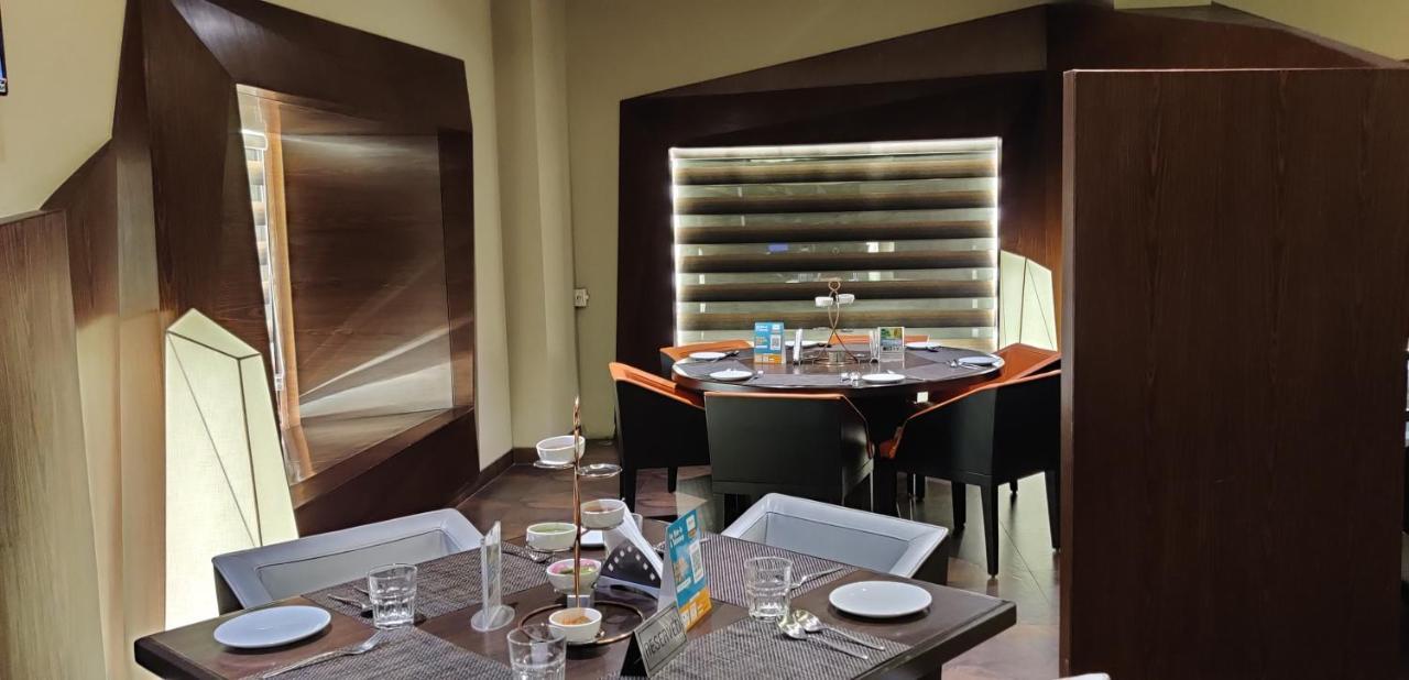 Cocoon Luxury Business Hotel Dhanbad Exterior photo