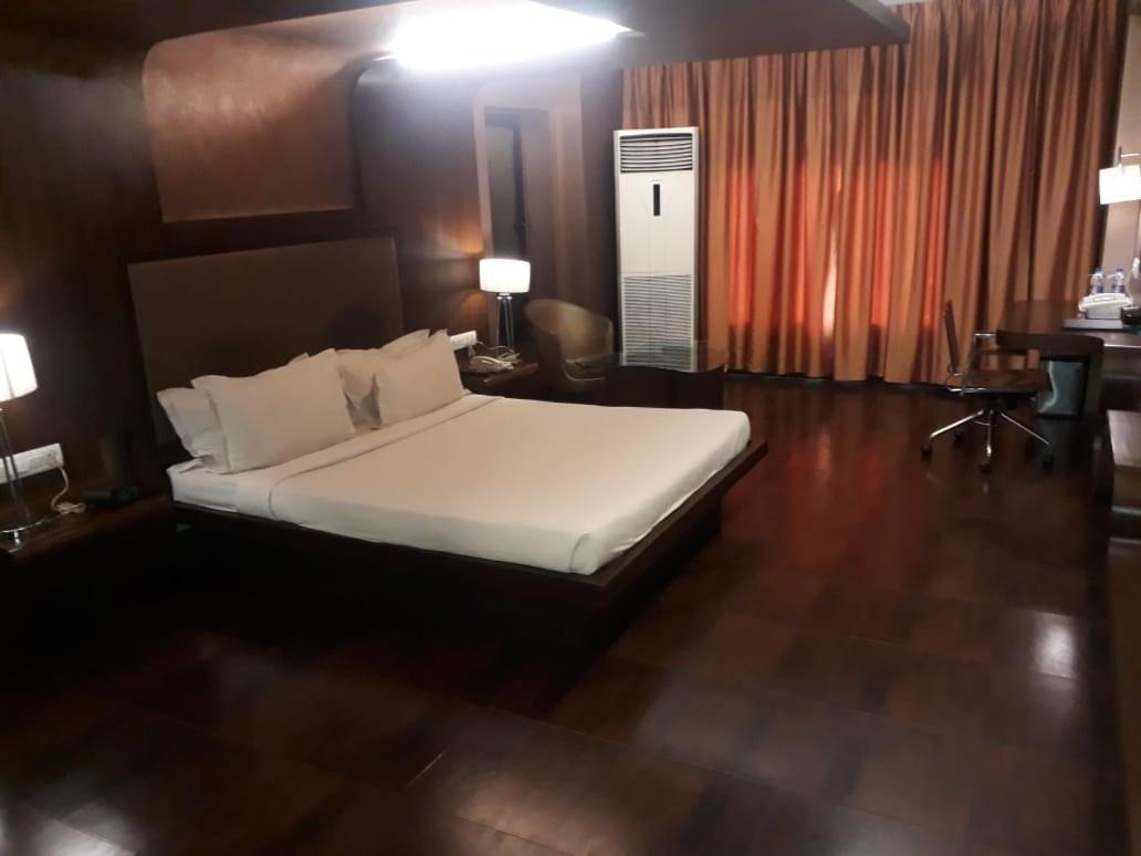 Cocoon Luxury Business Hotel Dhanbad Exterior photo