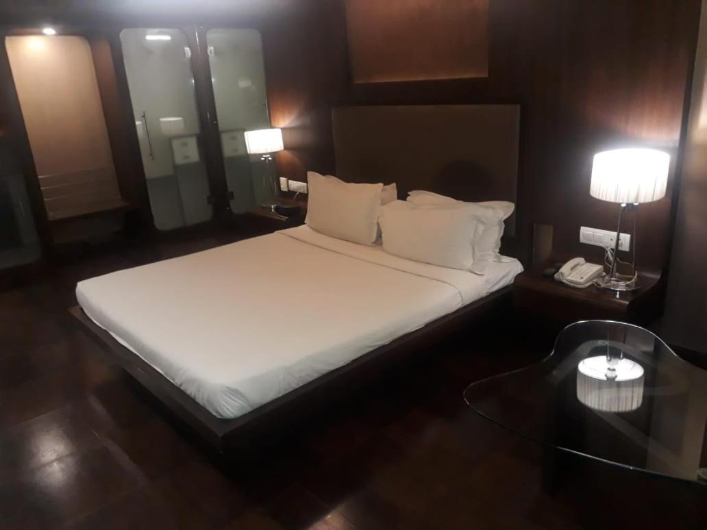 Cocoon Luxury Business Hotel Dhanbad Exterior photo